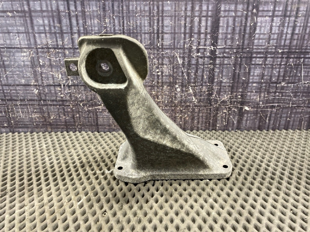 Кронштейн двигателя, 2990 рублей, Красноярск