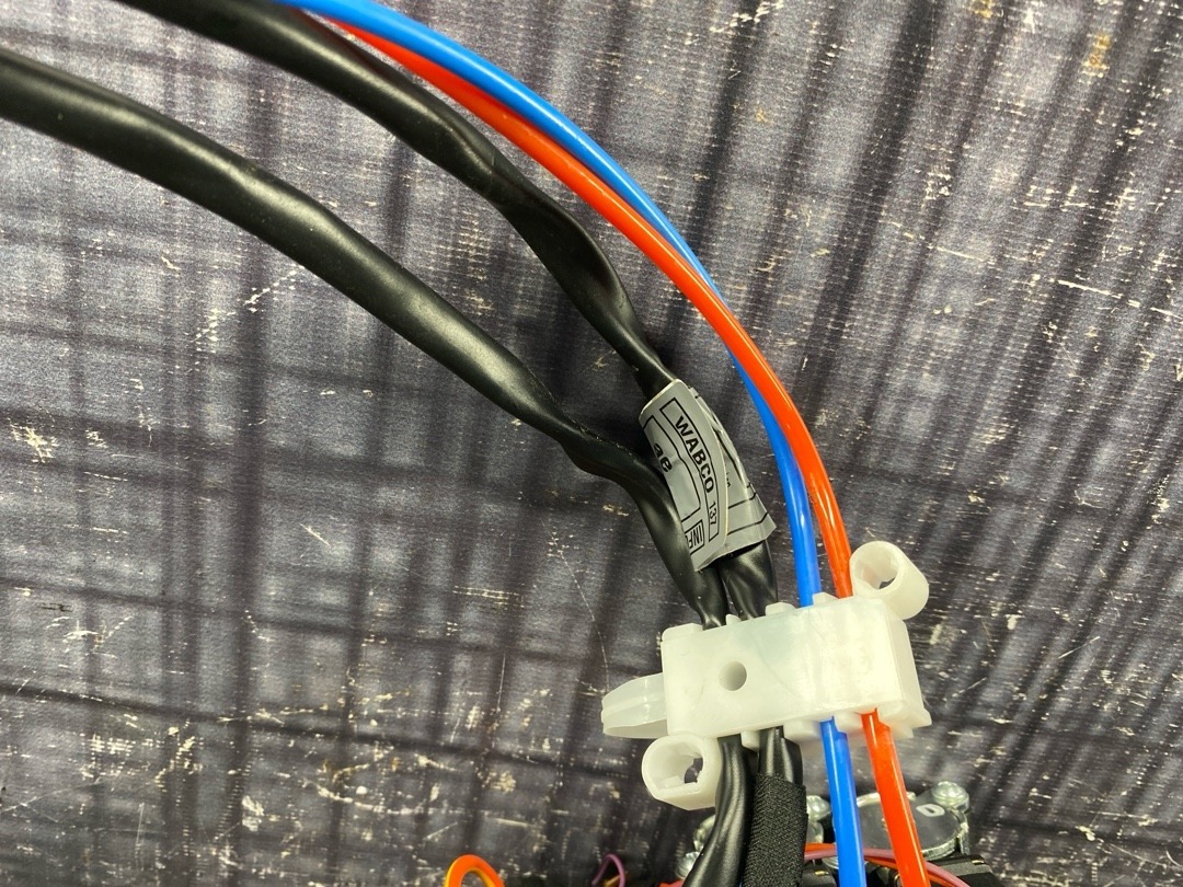 Компрессор подвески, 8500 рублей, Красноярск