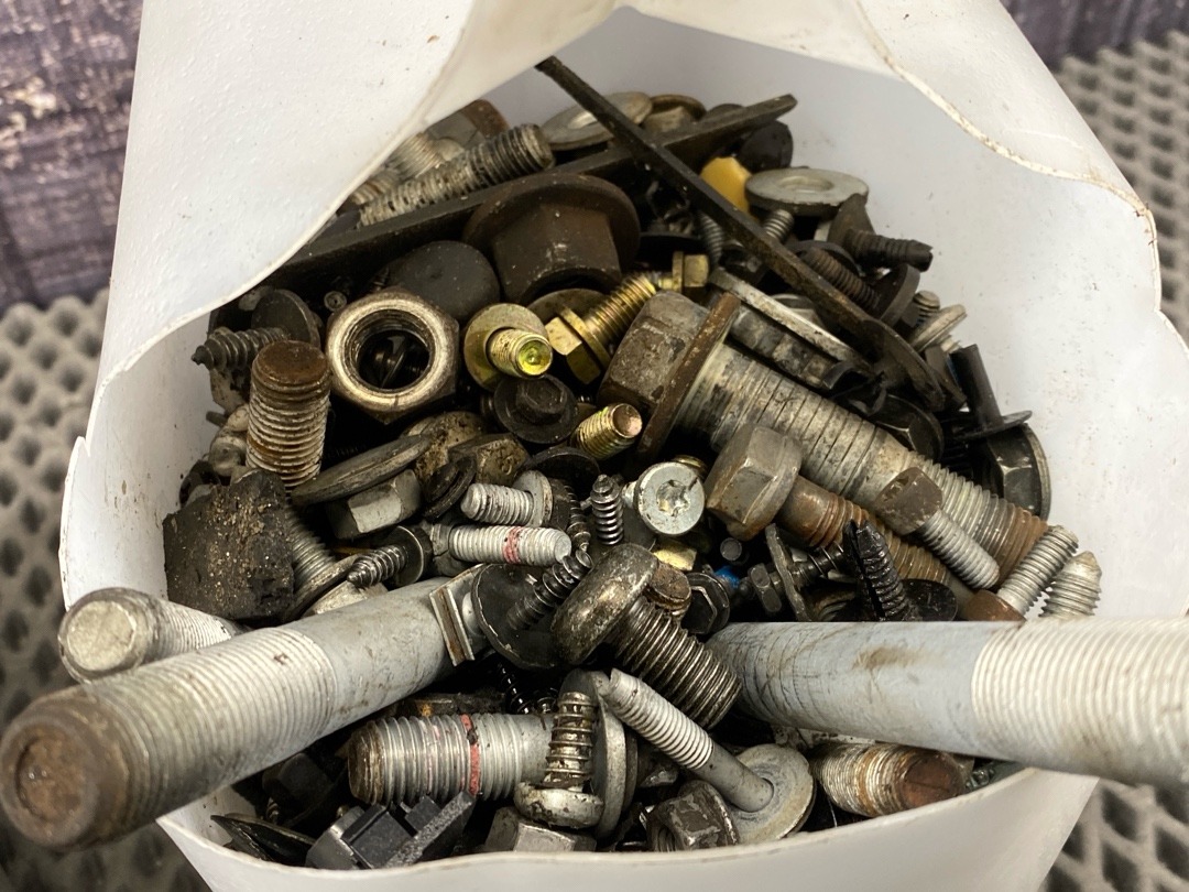 Болты и гайки, 4730 рублей, Красноярск