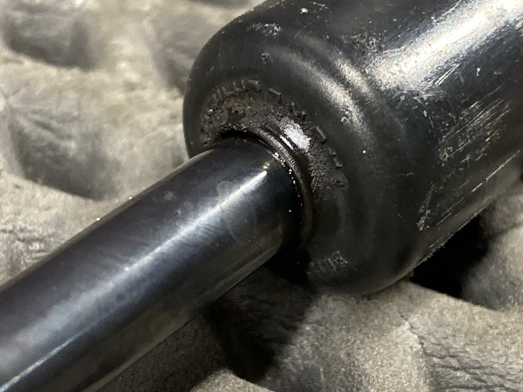 Амортизатор багажника, 930 рублей, Красноярск