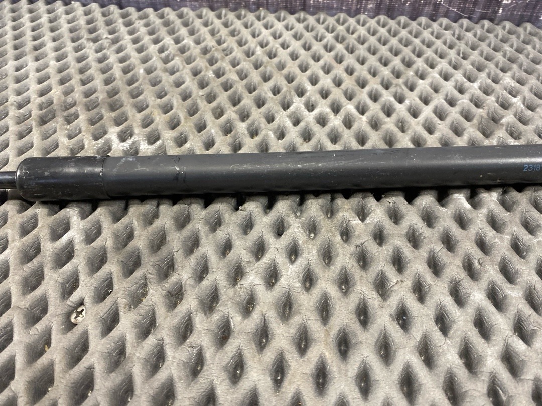 Амортизатор багажника, 930 рублей, Красноярск