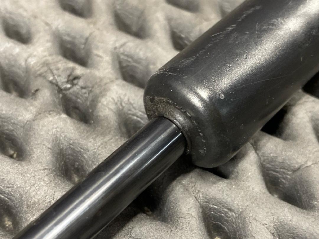 Амортизатор багажника, 930 рублей, Красноярск