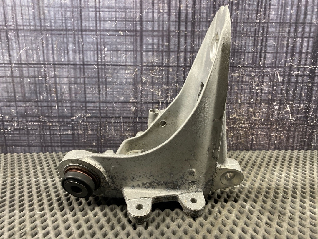 Поворотный кулак, 3060 рублей, Красноярск