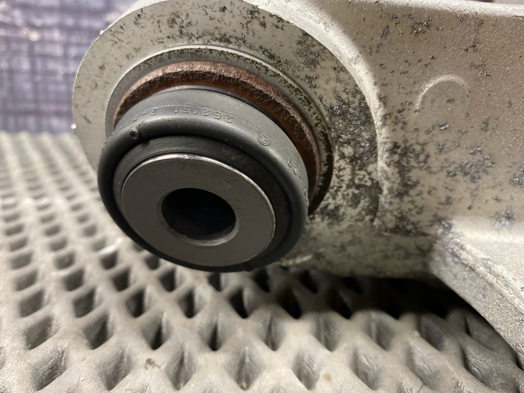 Поворотный кулак, 3060 рублей, Красноярск