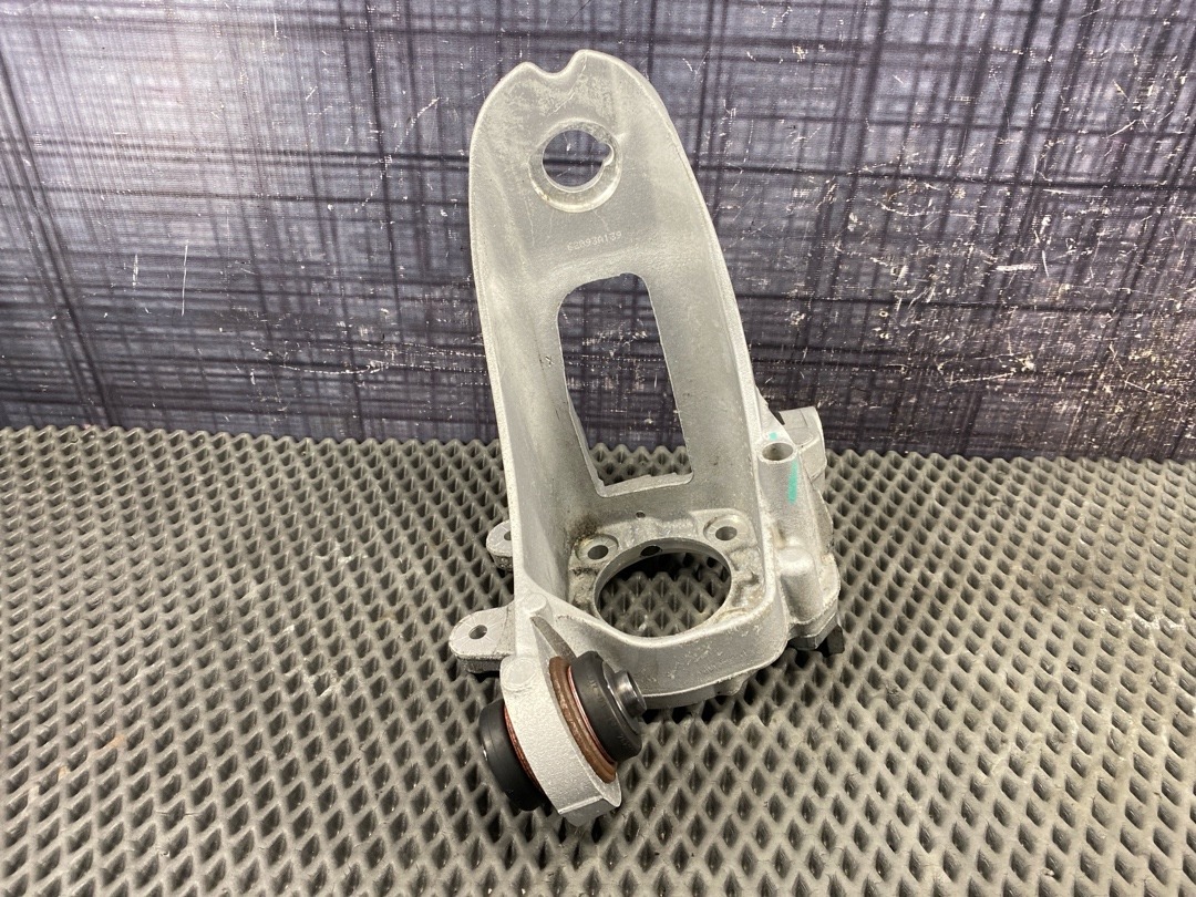 Поворотный кулак, 3060 рублей, Красноярск