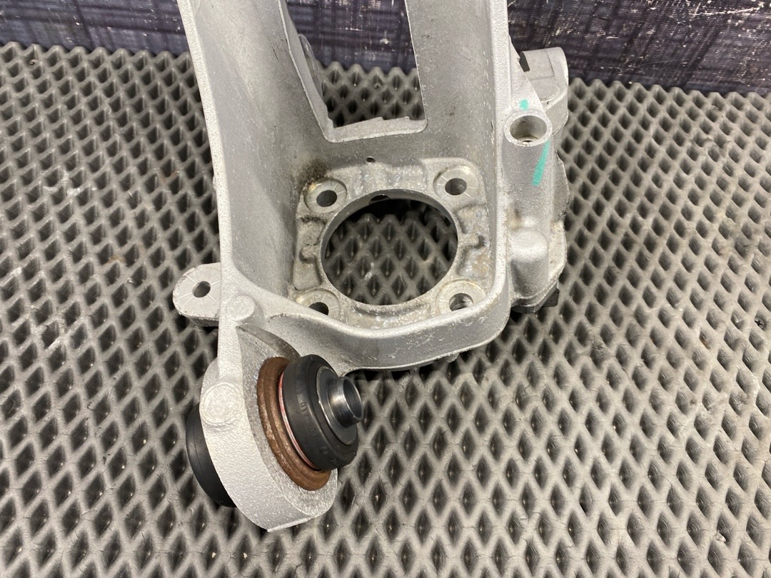 Поворотный кулак, 3060 рублей, Красноярск