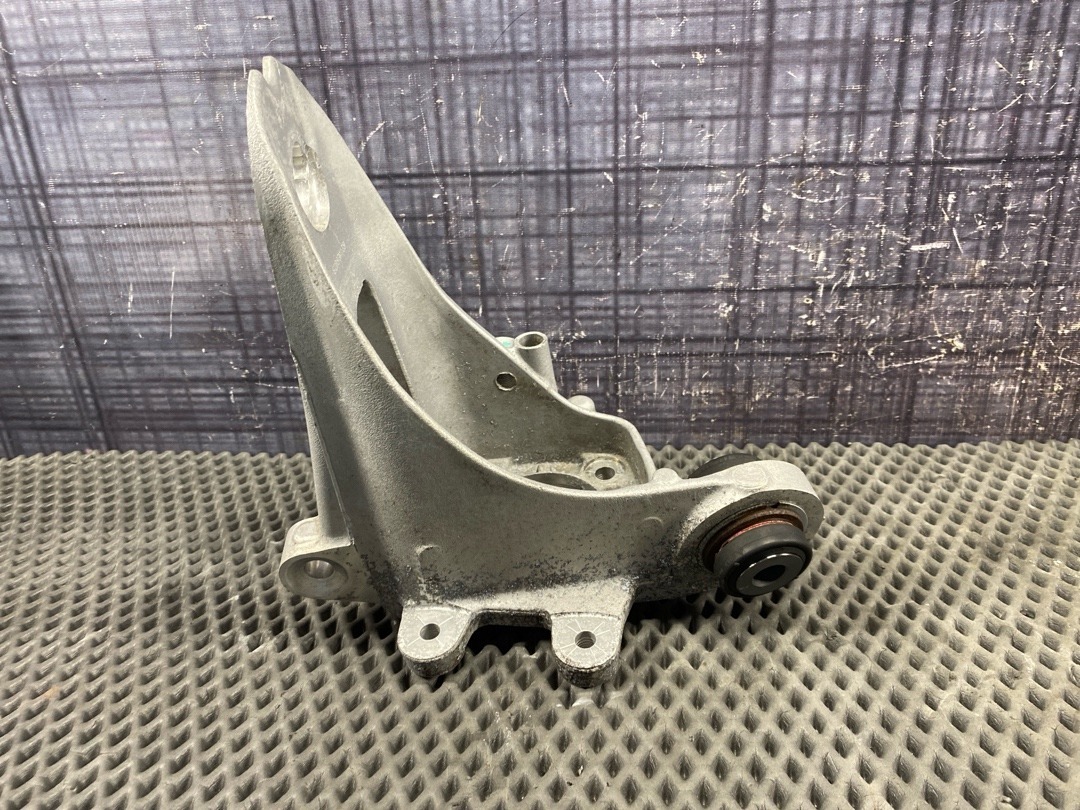 Поворотный кулак, 3060 рублей, Красноярск