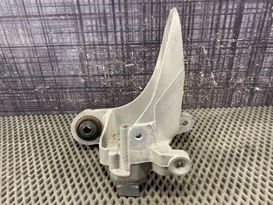 Поворотный кулак, 3060 рублей, Красноярск