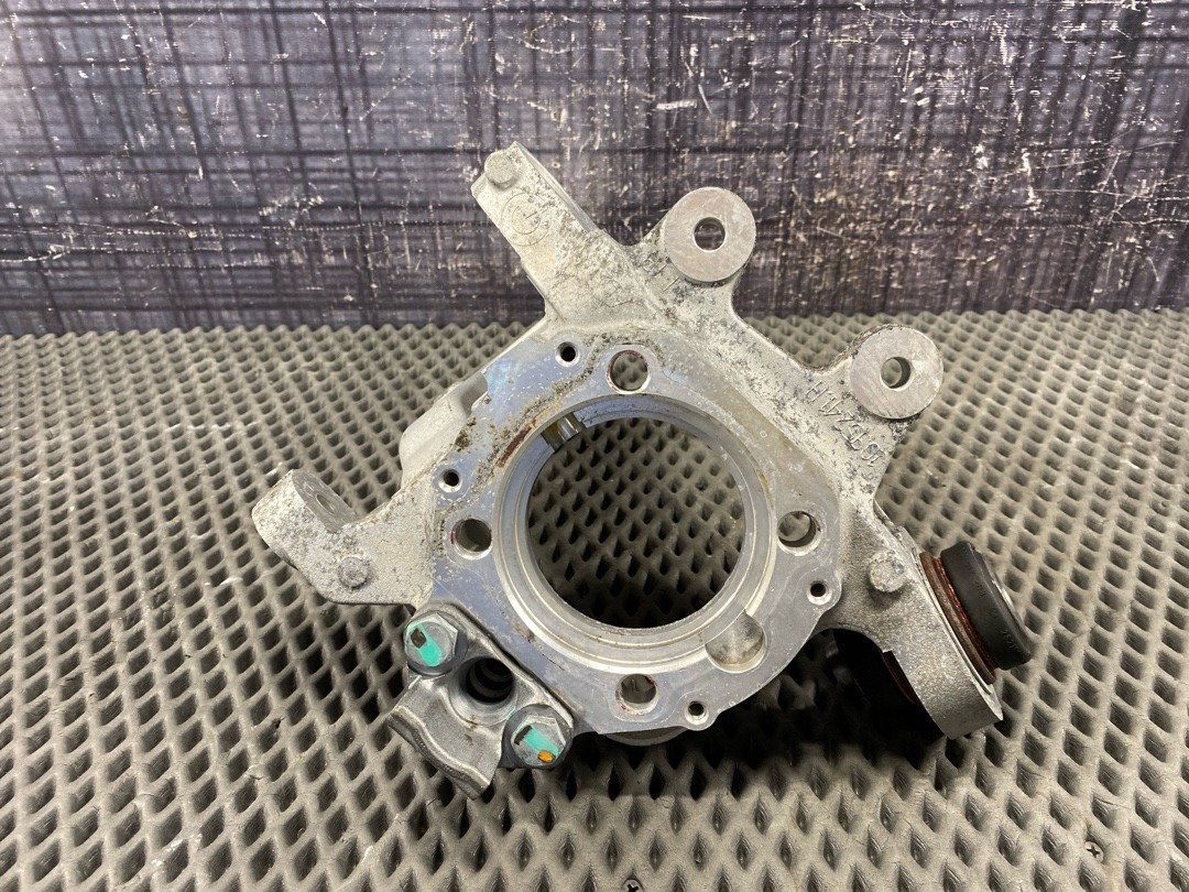 Поворотный кулак, 3060 рублей, Красноярск