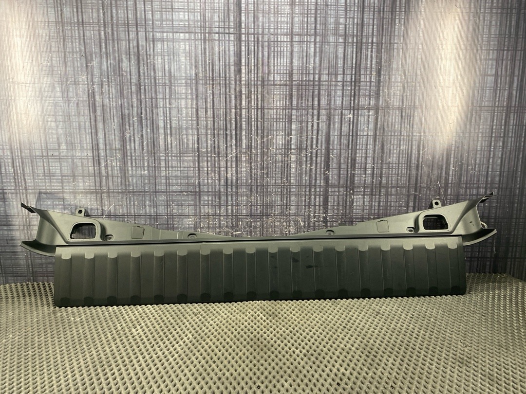 Пластик багажника, 1380 рублей, Красноярск