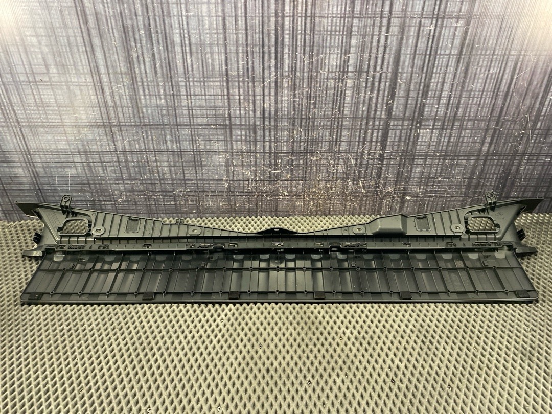 Пластик багажника, 1380 рублей, Красноярск