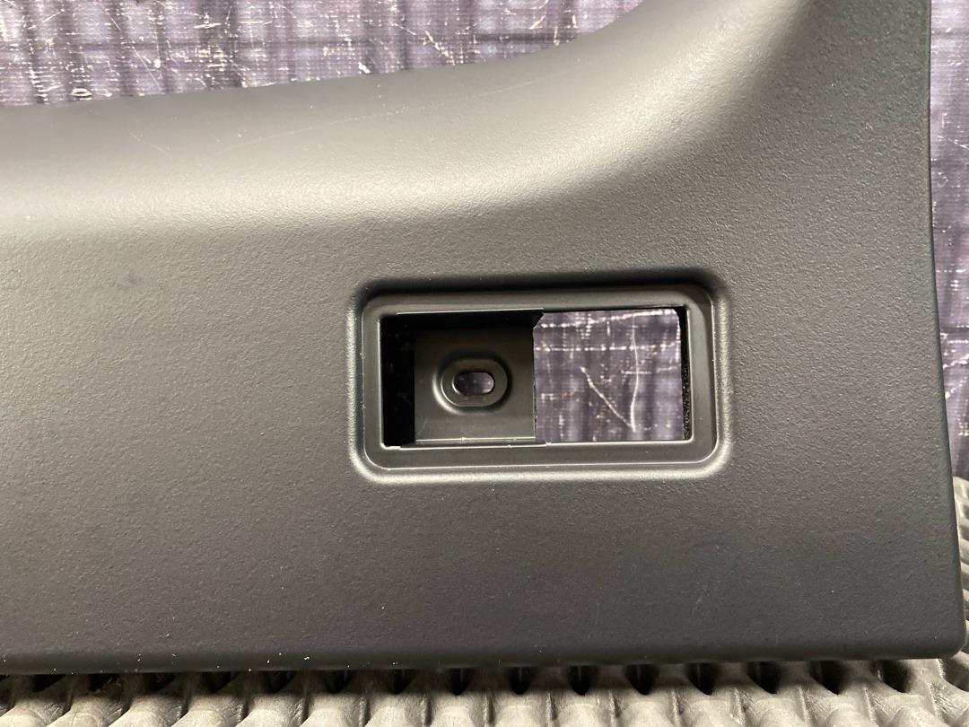 Пластик крышки багажника, 860 рублей, Красноярск