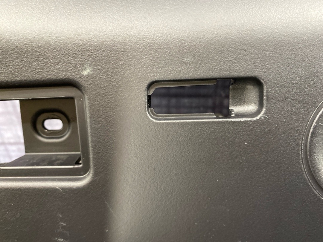 Пластик крышки багажника, 860 рублей, Красноярск