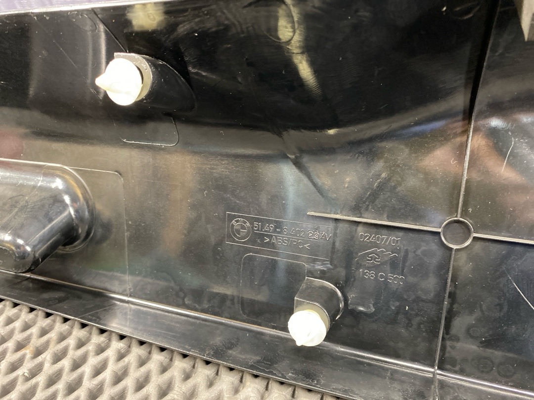 Пластик крышки багажника, 860 рублей, Красноярск