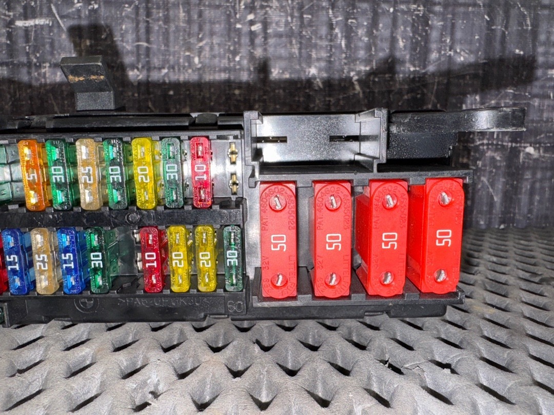 Блок предохранителей, 2150 рублей, Красноярск