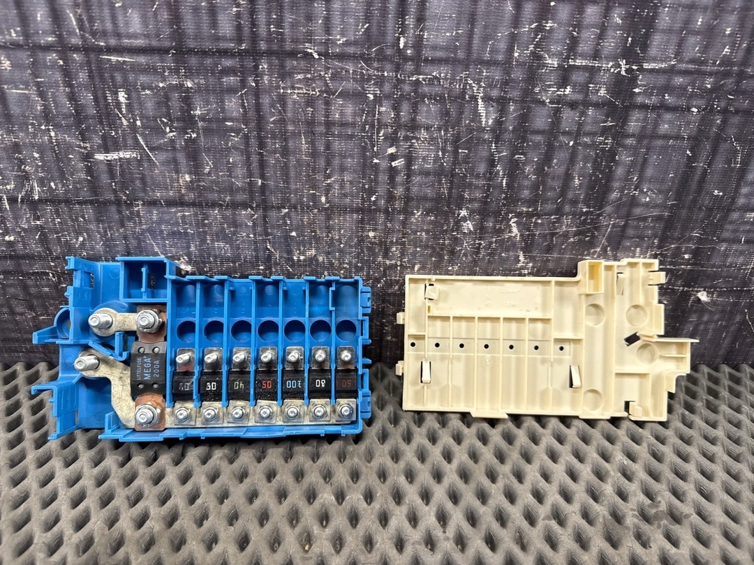 Блок предохранителей, 1230 рублей, Красноярск