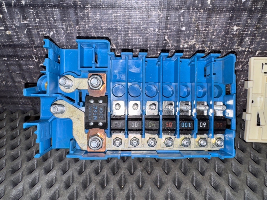 Блок предохранителей, 1230 рублей, Красноярск