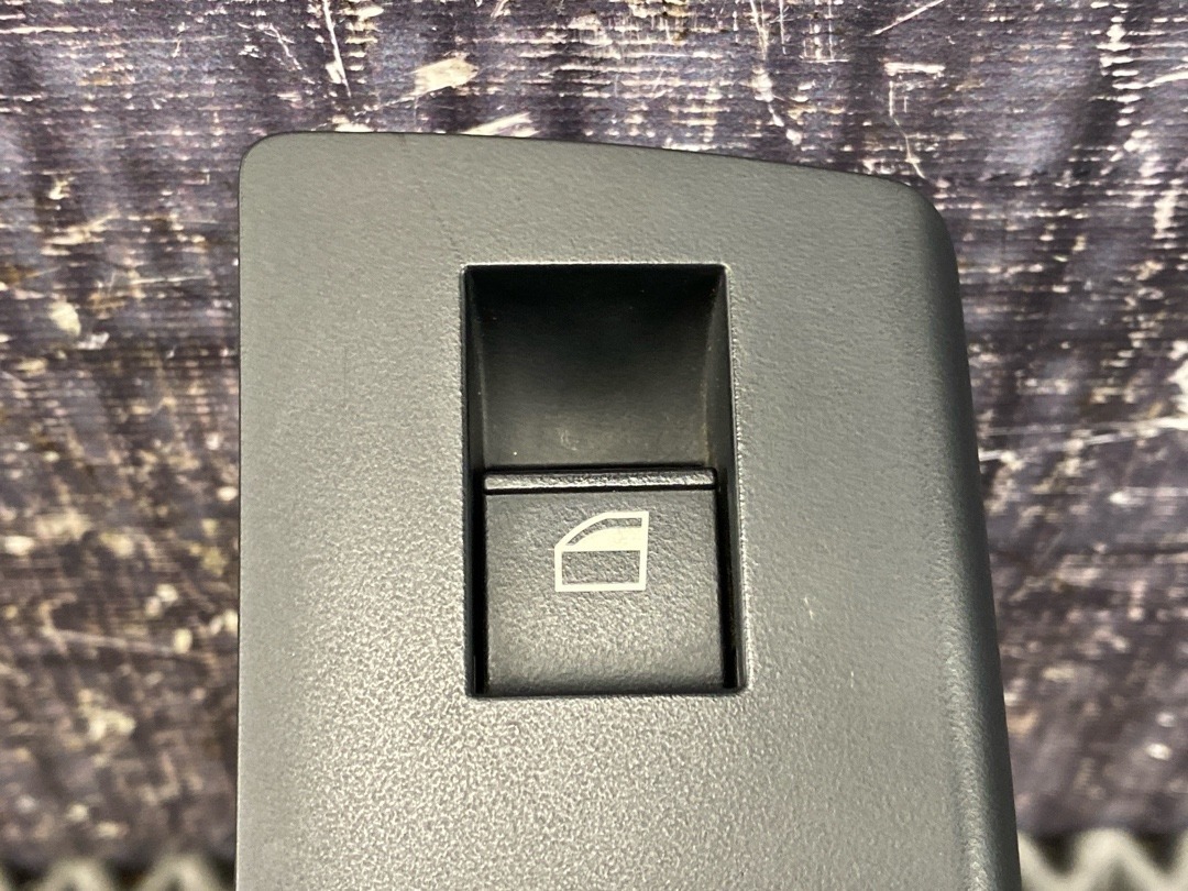 Кнопка стеклоподъемника, 1240 рублей, Красноярск