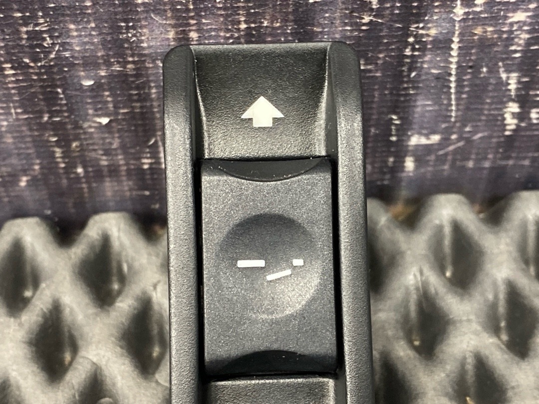 Кнопка люка, 1030 рублей, Красноярск