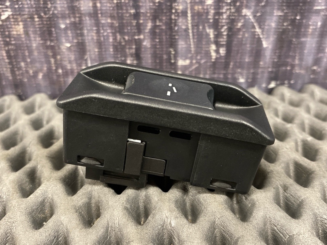 Кнопка люка, 1030 рублей, Красноярск