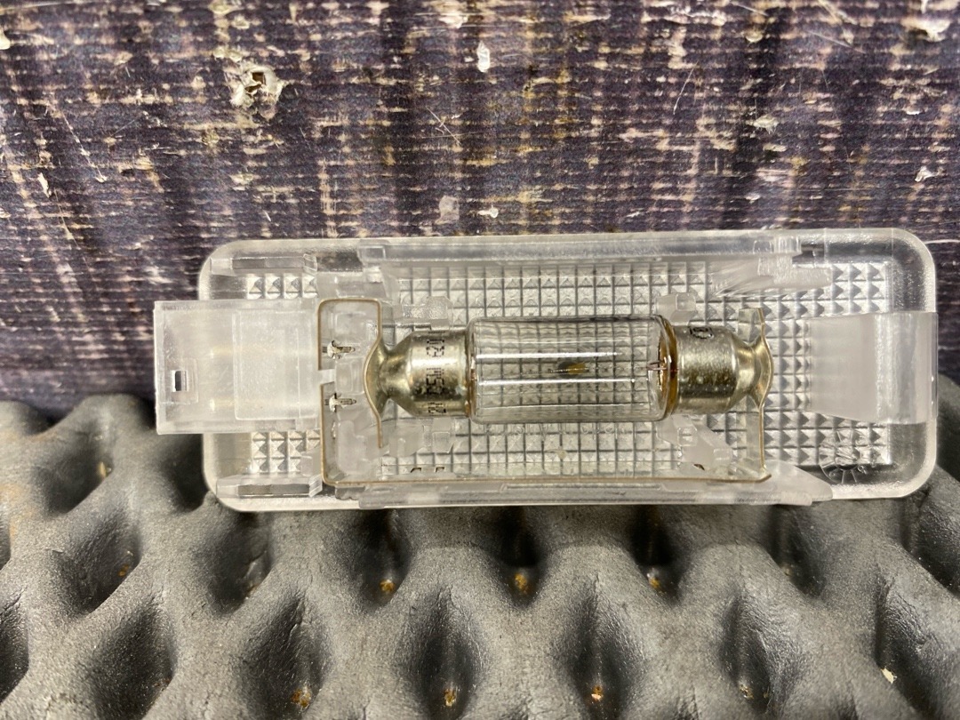 Плафон салона, 350 рублей, Красноярск