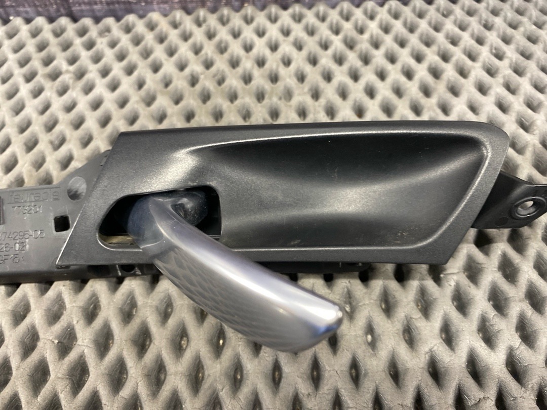 Комплект салонных ручек, 2760 рублей, Красноярск