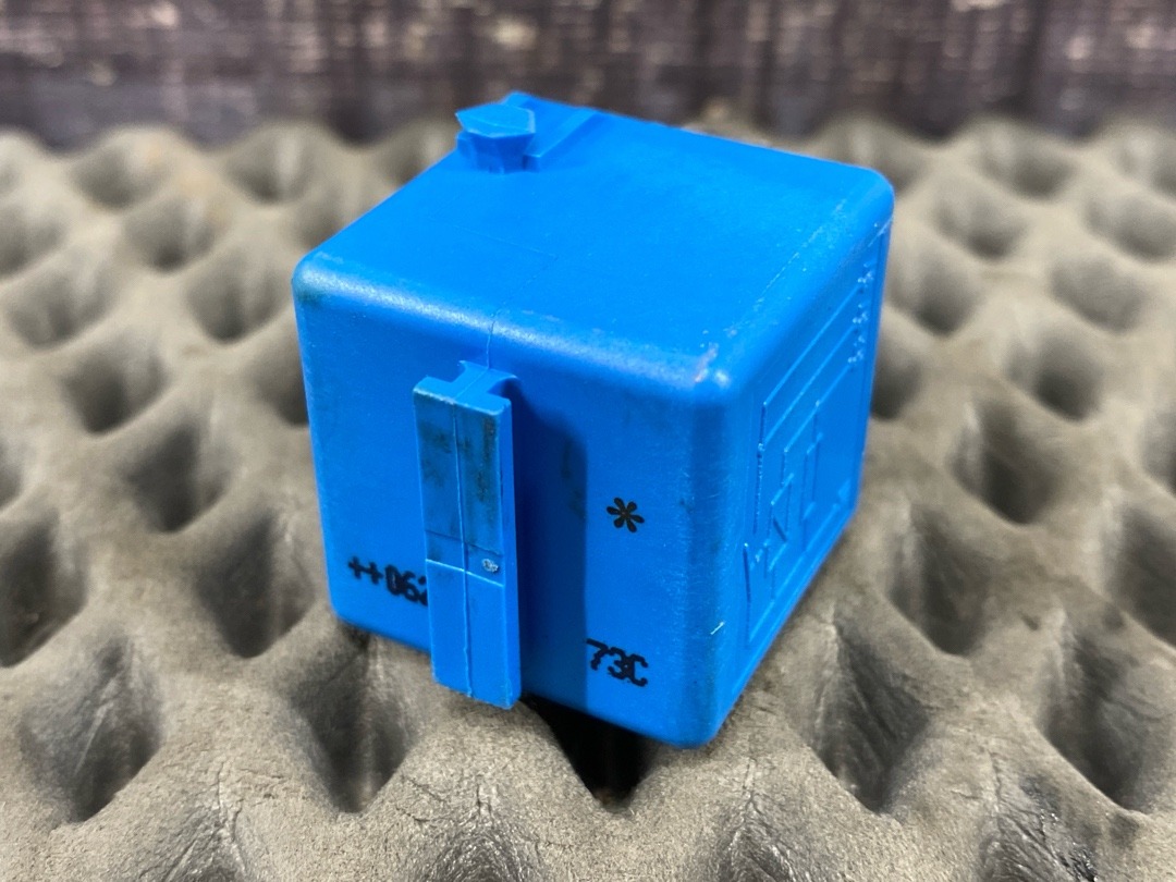 Реле, 820 рублей, Красноярск