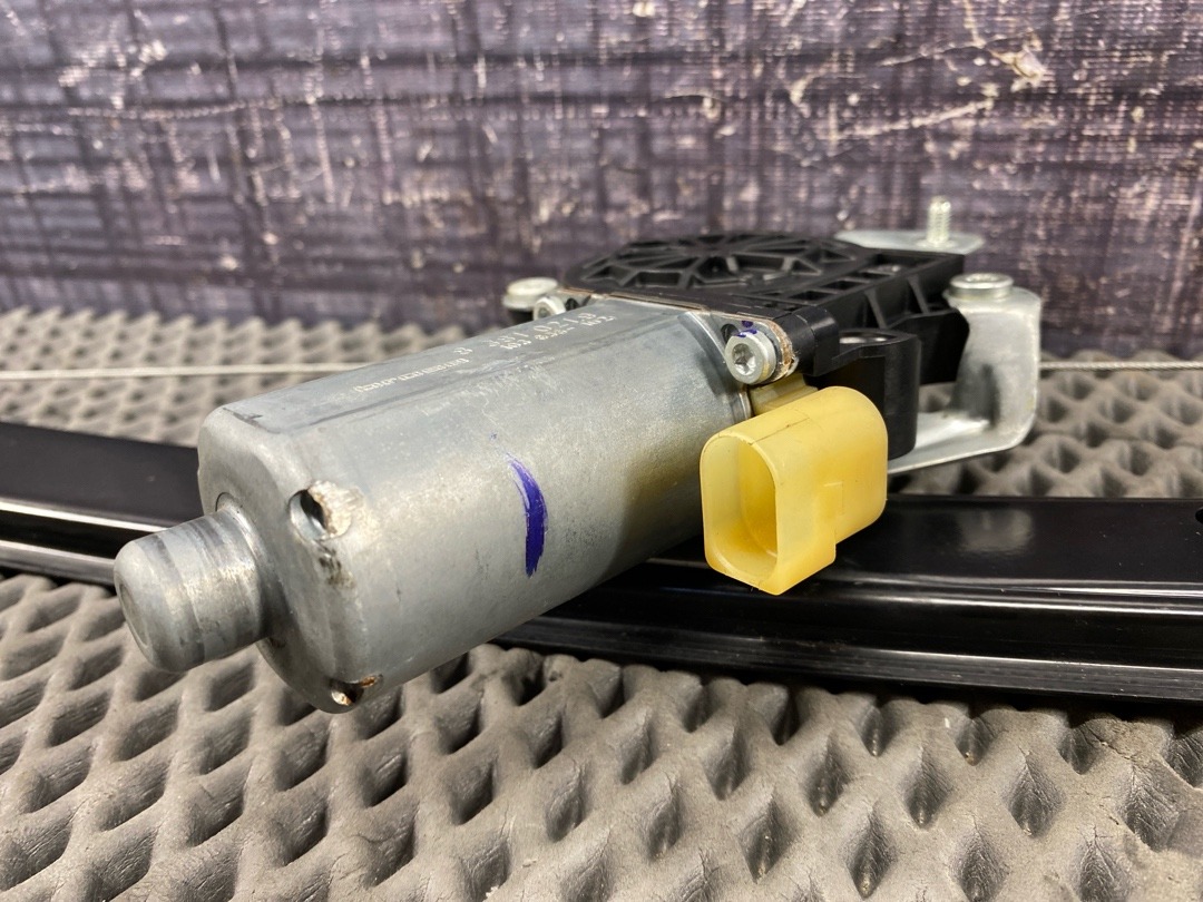 Стеклоподъемник, 2630 рублей, Красноярск