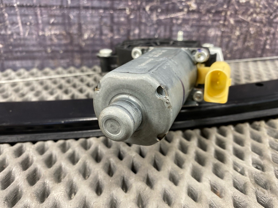 Стеклоподъемник, 2630 рублей, Красноярск