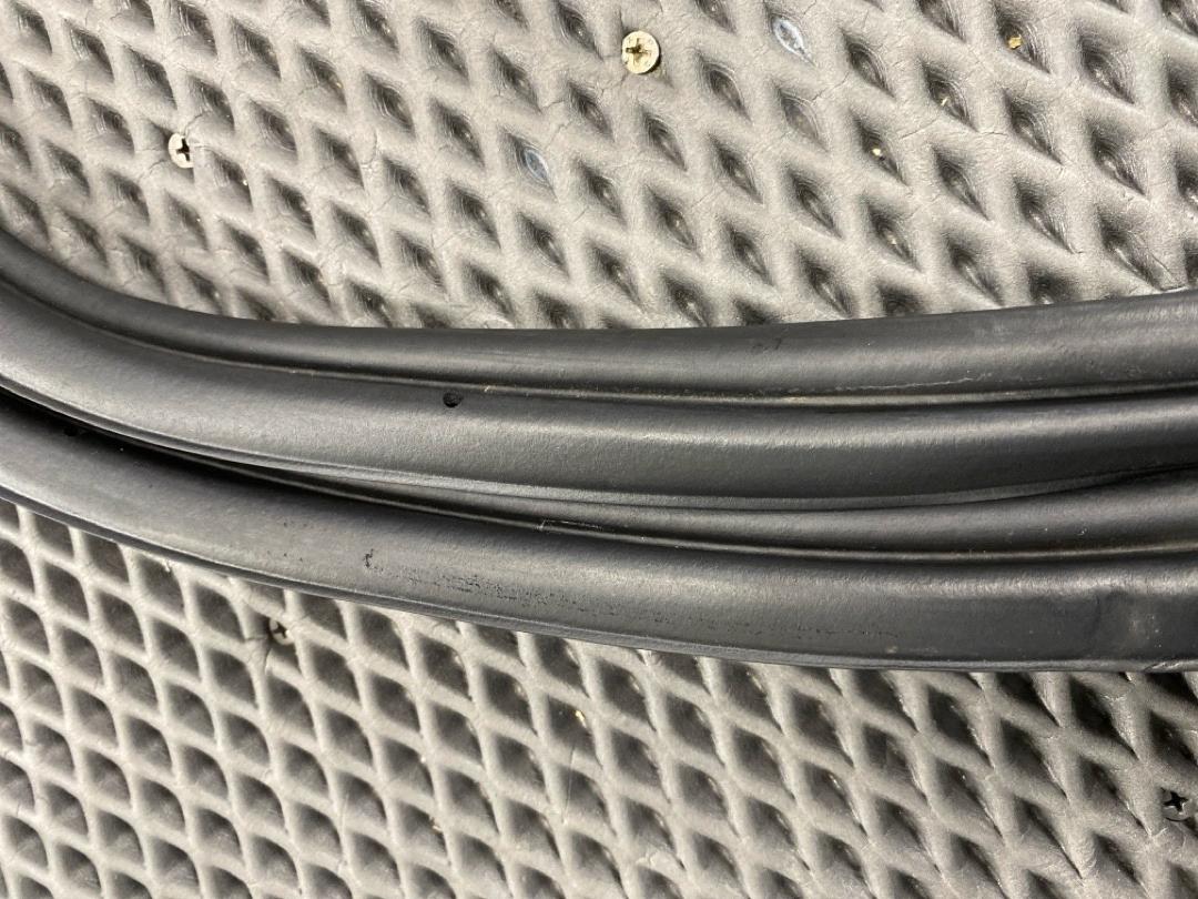 Уплотнитель крышки багажника, 1430 рублей, Красноярск