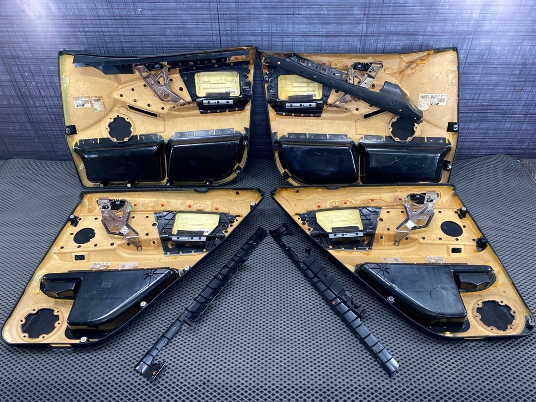 Комплект обшивок дверей, 16210 рублей, Красноярск