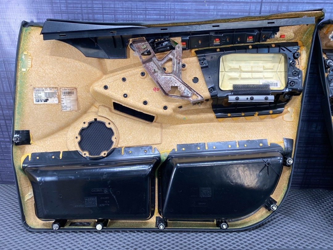 Комплект обшивок дверей, 16210 рублей, Красноярск