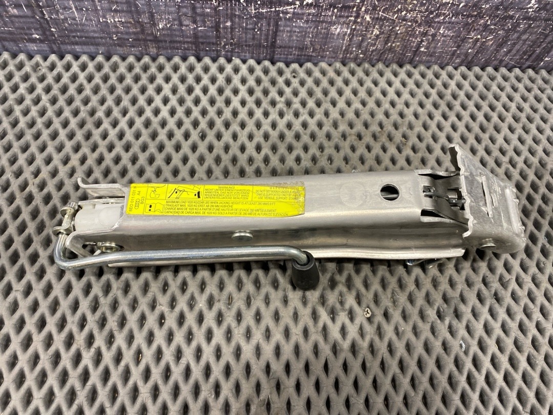 Домкрат, 2970 рублей, Красноярск