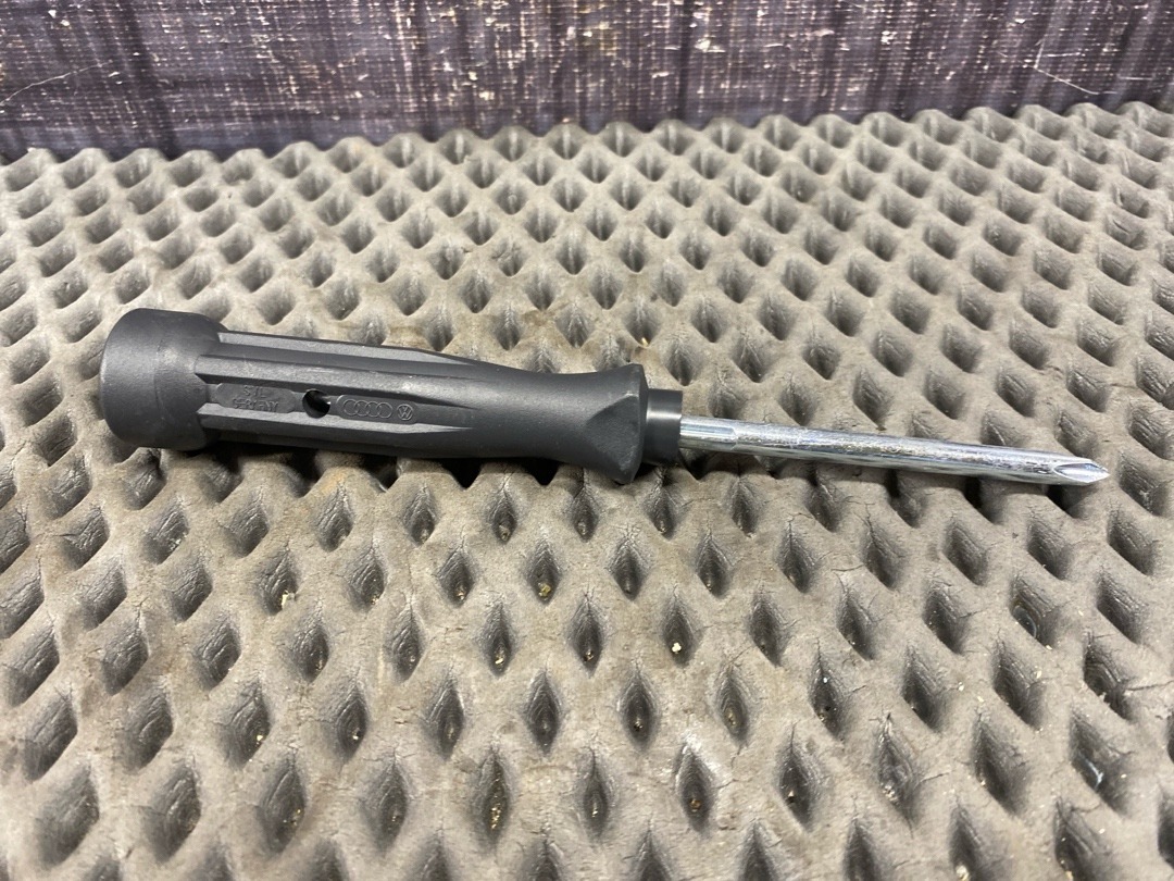 Отвертка, 720 рублей, Красноярск