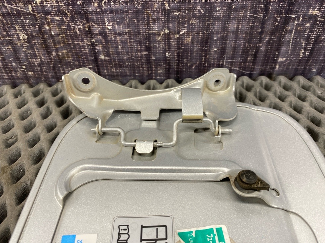 Лючок бензобака, 990 рублей, Красноярск