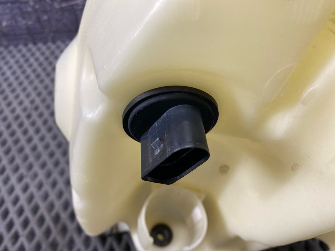 Бачок омывателя, 2960 рублей, Красноярск