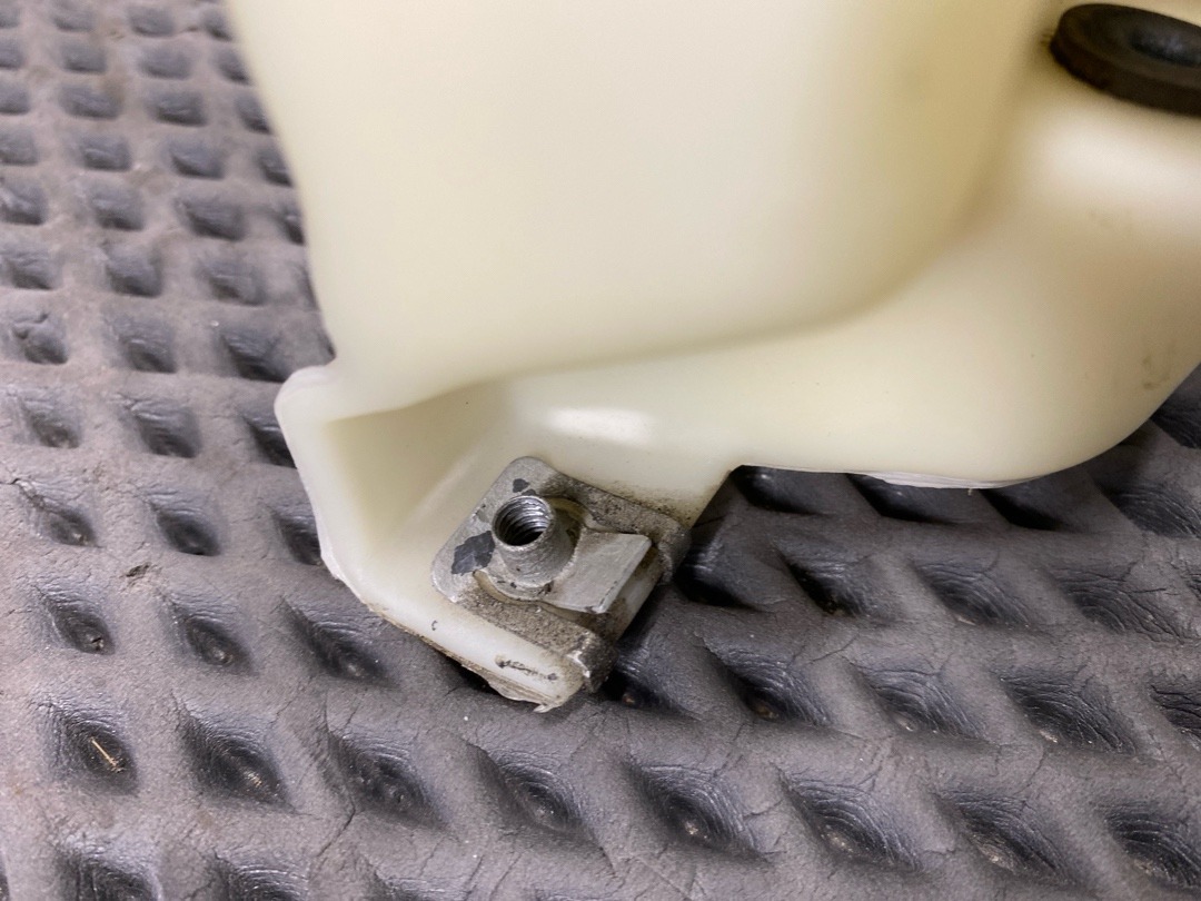 Бачок омывателя, 2960 рублей, Красноярск