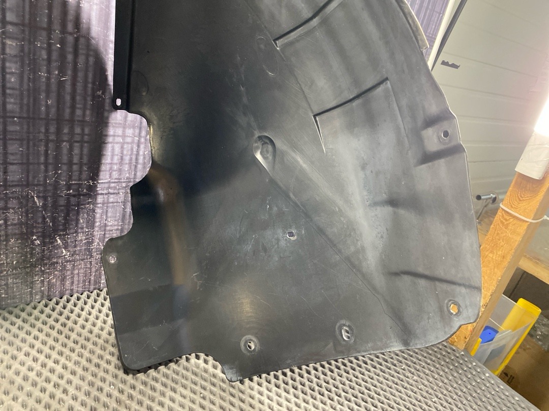 Подкрылок, 3770 рублей, Красноярск