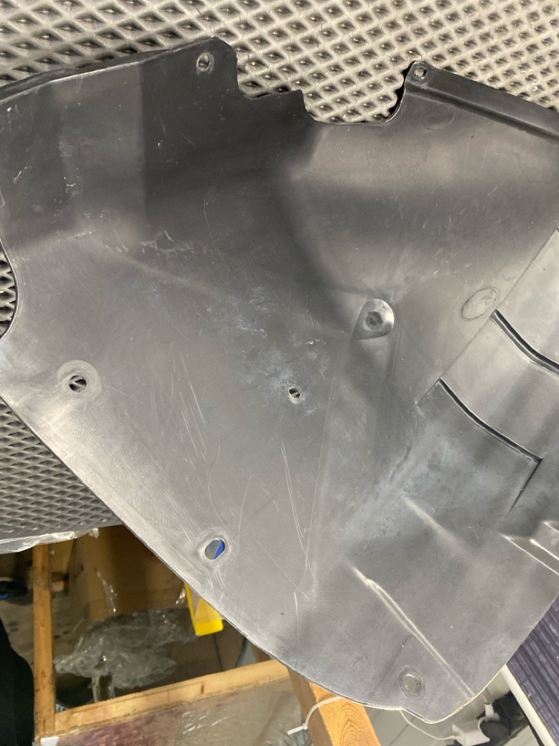 Подкрылок, 3770 рублей, Красноярск