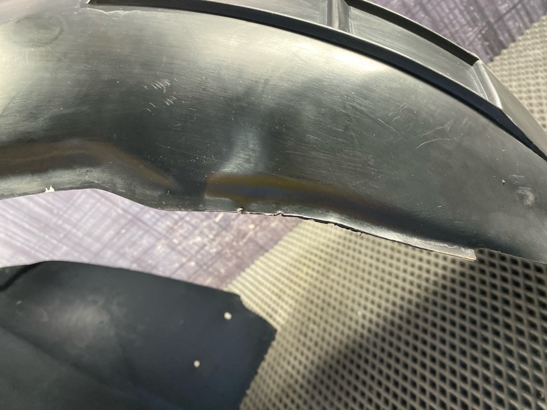 Подкрылок, 3770 рублей, Красноярск