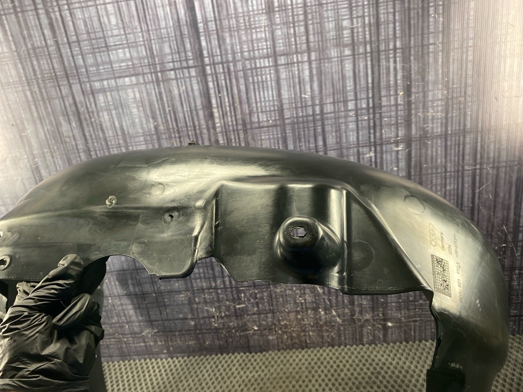 Подкрылок, 3770 рублей, Красноярск