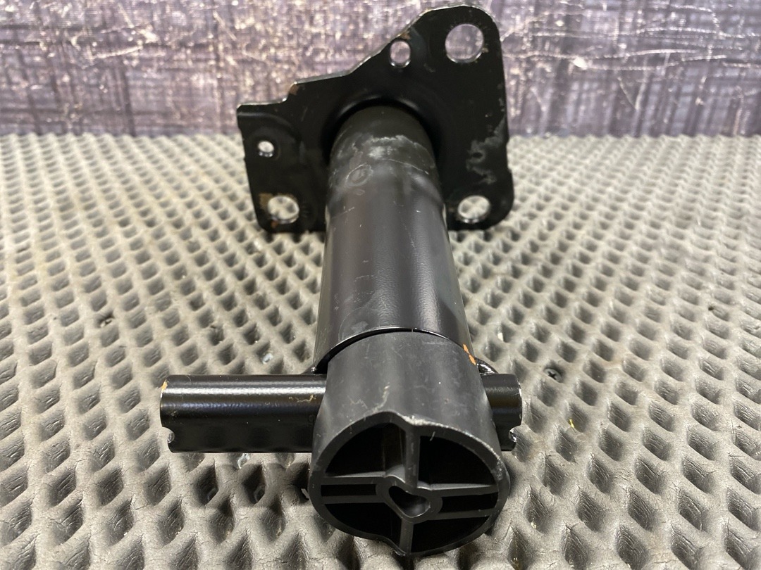 Кронштейн усилителя бампера, 1630 рублей, Красноярск