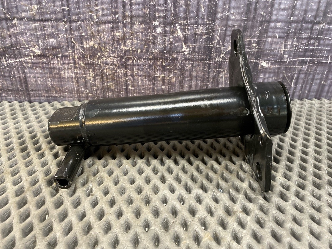 Кронштейн усилителя бампера, 1630 рублей, Красноярск