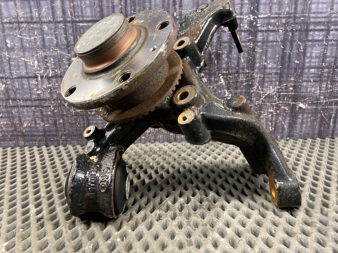 Поворотный кулак, 4080 рублей, Красноярск