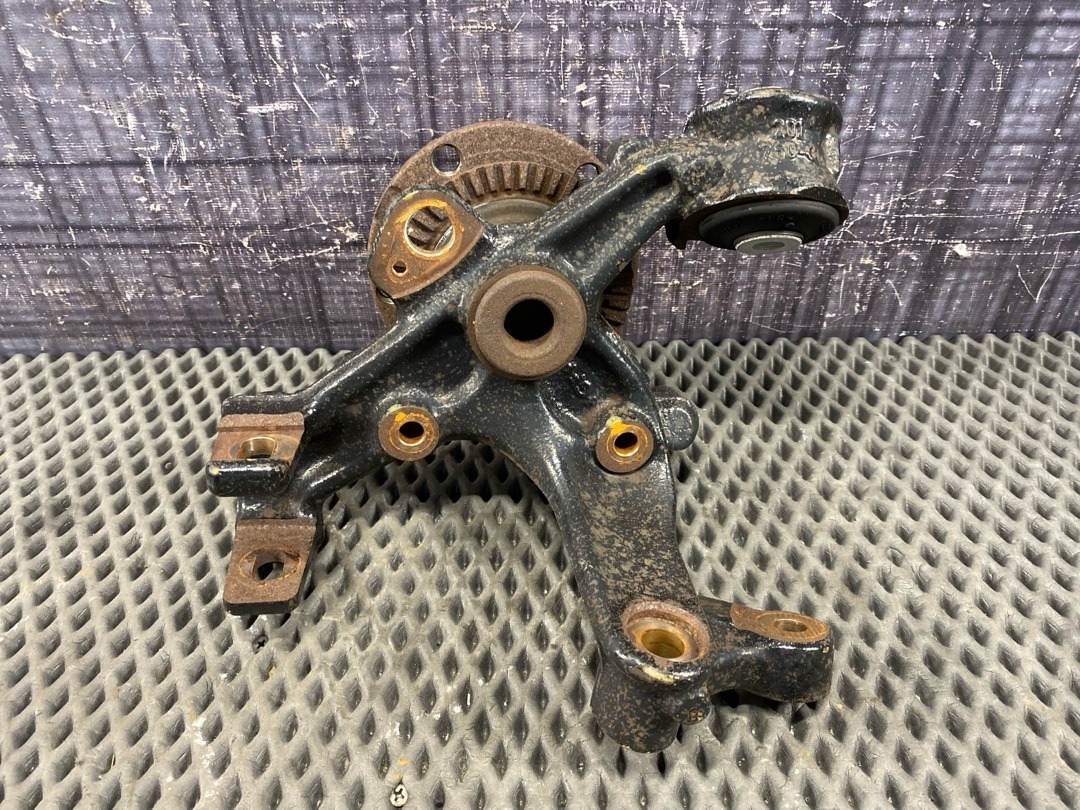 Поворотный кулак, 4080 рублей, Красноярск