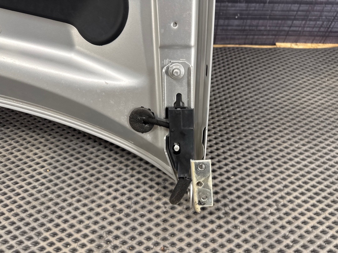 Капот, 14310 рублей, Красноярск