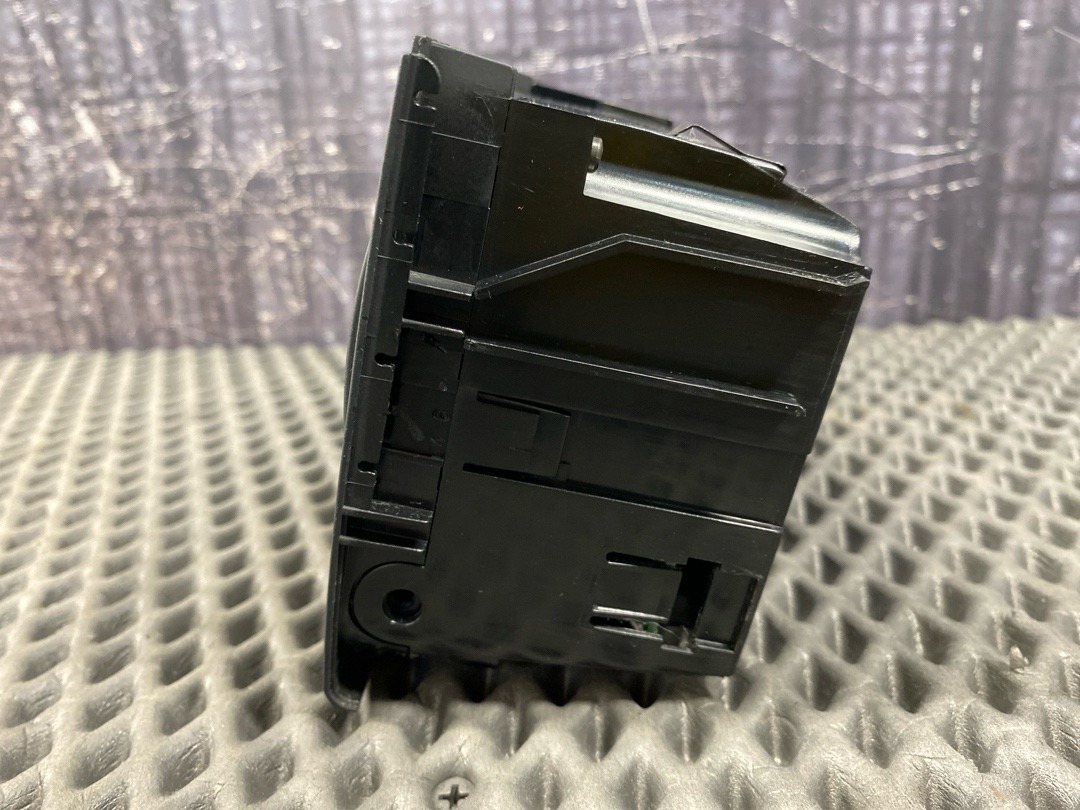 Блок управления климат-контролем, 9230 рублей, Красноярск