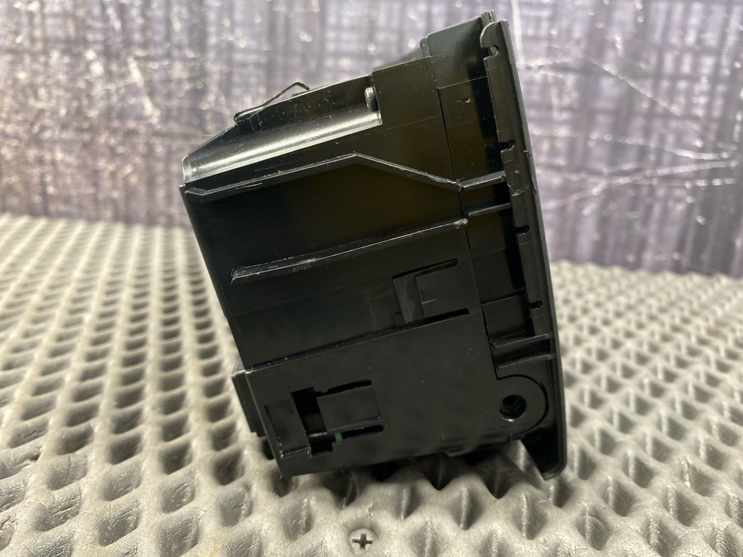 Блок управления климат-контролем, 9230 рублей, Красноярск