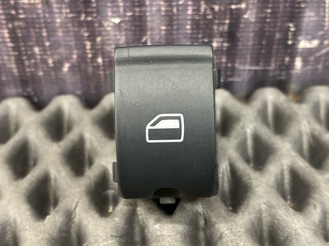 Кнопка стеклоподъемника, 570 рублей, Красноярск