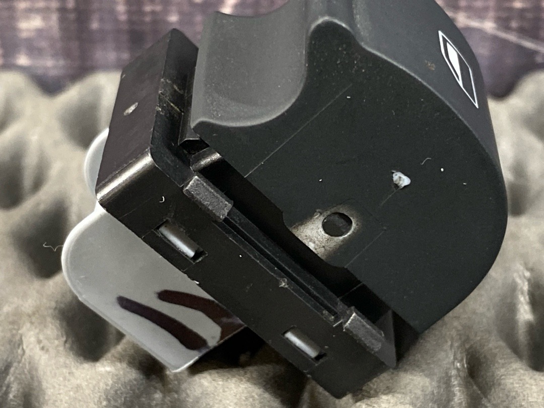 Кнопка стеклоподъемника, 570 рублей, Красноярск